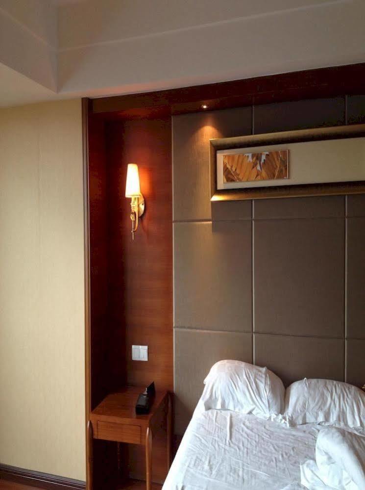 Wenhua Herton Hotel Qionghai Esterno foto
